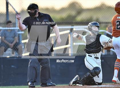 Thumbnail 1 in Hutto @ Vandegrift photogallery.