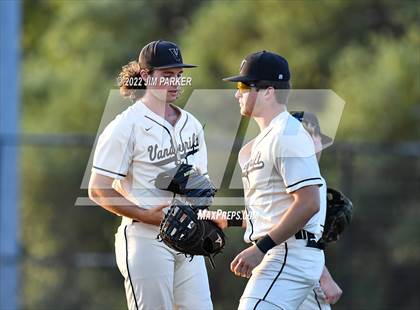 Thumbnail 3 in Hutto @ Vandegrift photogallery.