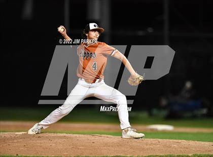 Thumbnail 3 in Hutto @ Vandegrift photogallery.