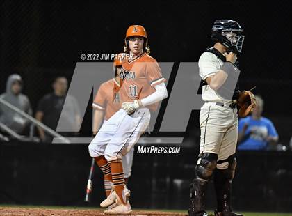 Thumbnail 2 in Hutto @ Vandegrift photogallery.