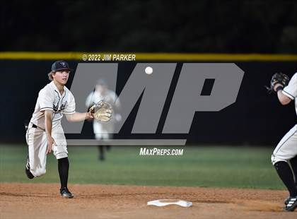 Thumbnail 1 in Hutto @ Vandegrift photogallery.