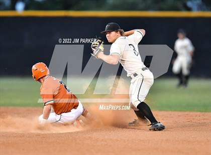 Thumbnail 2 in Hutto @ Vandegrift photogallery.