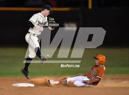 Thumbnail 3 in Hutto @ Vandegrift photogallery.