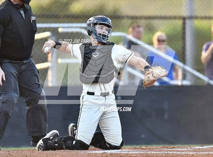 Thumbnail 3 in Hutto @ Vandegrift photogallery.