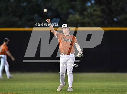 Thumbnail 1 in Hutto @ Vandegrift photogallery.