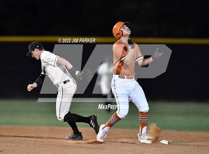 Thumbnail 2 in Hutto @ Vandegrift photogallery.