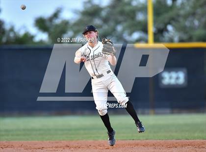 Thumbnail 1 in Hutto @ Vandegrift photogallery.