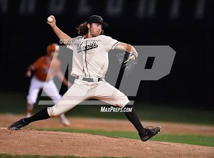 Thumbnail 1 in Hutto @ Vandegrift photogallery.