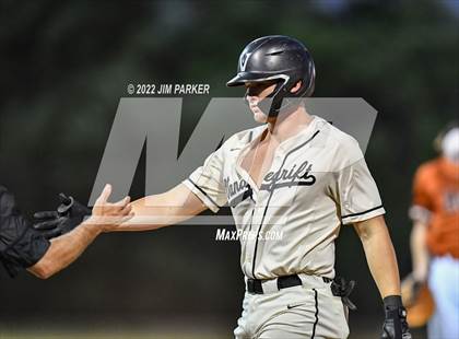 Thumbnail 3 in Hutto @ Vandegrift photogallery.