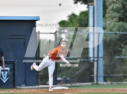Thumbnail 2 in Hutto @ Vandegrift photogallery.