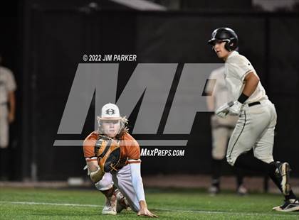Thumbnail 1 in Hutto @ Vandegrift photogallery.