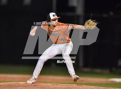 Thumbnail 2 in Hutto @ Vandegrift photogallery.