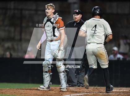 Thumbnail 1 in Hutto @ Vandegrift photogallery.