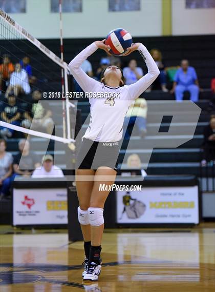 Thumbnail 1 in Kerrville Tivy @ Seguin photogallery.