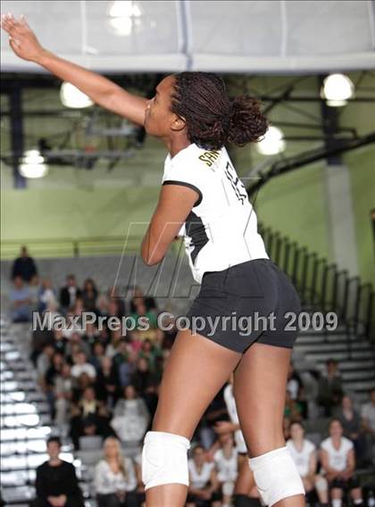 Thumbnail 3 in Granada Hills vs. San Pedro (CIF LA City  Section D1 Final) photogallery.
