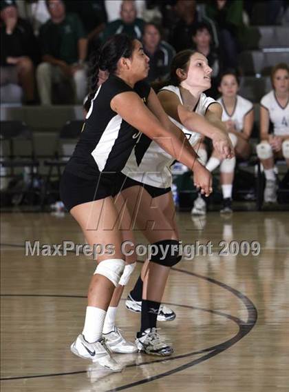 Thumbnail 3 in Granada Hills vs. San Pedro (CIF LA City  Section D1 Final) photogallery.