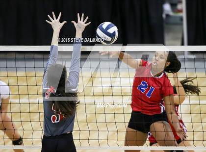 Thumbnail 3 in McGehee vs Metairie Park Country Day (LHSAA Division 5 Semifinal Playoff) photogallery.