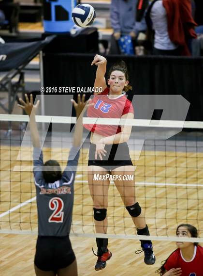 Thumbnail 3 in McGehee vs Metairie Park Country Day (LHSAA Division 5 Semifinal Playoff) photogallery.