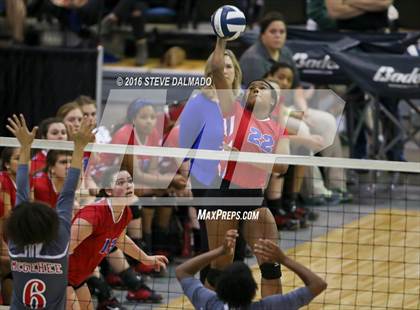 Thumbnail 1 in McGehee vs Metairie Park Country Day (LHSAA Division 5 Semifinal Playoff) photogallery.