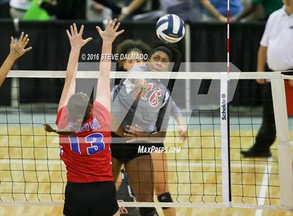 Thumbnail 2 in McGehee vs Metairie Park Country Day (LHSAA Division 5 Semifinal Playoff) photogallery.