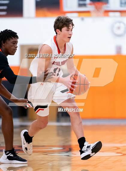 Thumbnail 1 in Gonzales vs. Schulenburg (Schulenburg Shorthorn Tournament) photogallery.