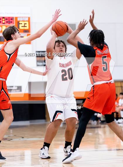 Thumbnail 1 in Gonzales vs. Schulenburg (Schulenburg Shorthorn Tournament) photogallery.