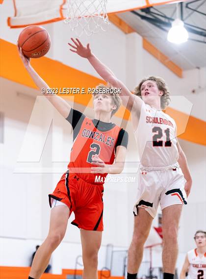 Thumbnail 2 in Gonzales vs. Schulenburg (Schulenburg Shorthorn Tournament) photogallery.