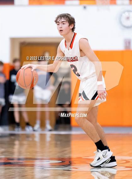 Thumbnail 2 in Gonzales vs. Schulenburg (Schulenburg Shorthorn Tournament) photogallery.
