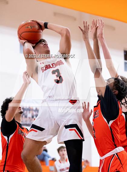 Thumbnail 3 in Gonzales vs. Schulenburg (Schulenburg Shorthorn Tournament) photogallery.