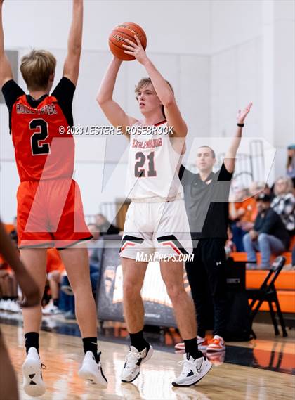 Thumbnail 3 in Gonzales vs. Schulenburg (Schulenburg Shorthorn Tournament) photogallery.