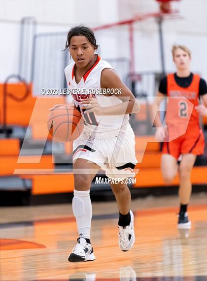 Thumbnail 2 in Gonzales vs. Schulenburg (Schulenburg Shorthorn Tournament) photogallery.