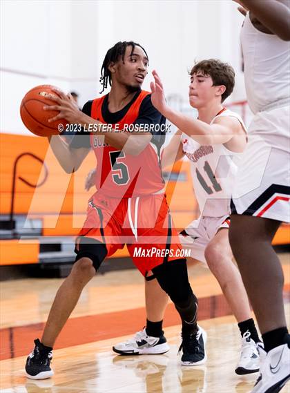 Thumbnail 3 in Gonzales vs. Schulenburg (Schulenburg Shorthorn Tournament) photogallery.