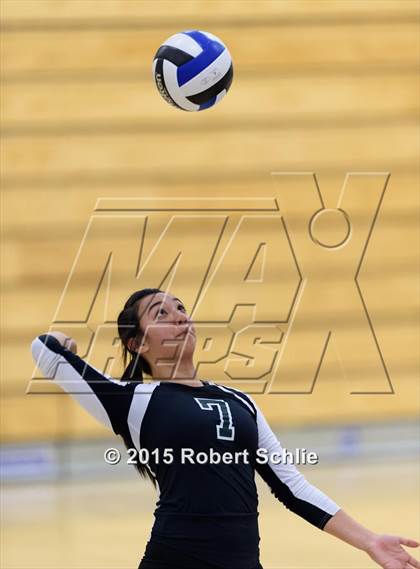Thumbnail 2 in Oak Ridge vs. Rodriguez  photogallery.