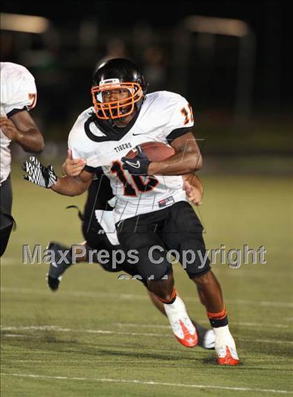 Thumbnail 3 in Abilene vs. Cocoa (Florida vs. Texas Football Showcase) photogallery.