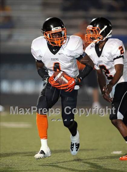 Thumbnail 1 in Abilene vs. Cocoa (Florida vs. Texas Football Showcase) photogallery.