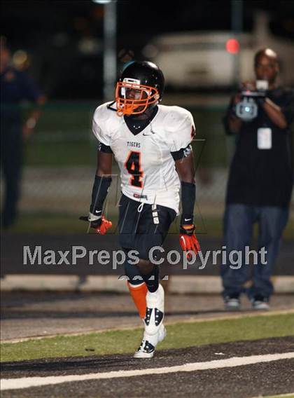 Thumbnail 3 in Abilene vs. Cocoa (Florida vs. Texas Football Showcase) photogallery.