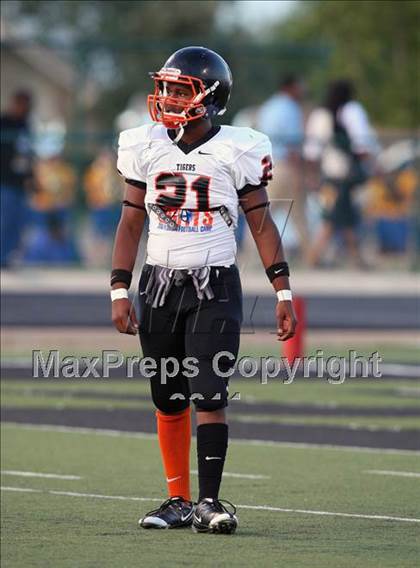 Thumbnail 2 in Abilene vs. Cocoa (Florida vs. Texas Football Showcase) photogallery.