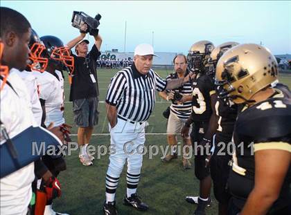Thumbnail 3 in Abilene vs. Cocoa (Florida vs. Texas Football Showcase) photogallery.