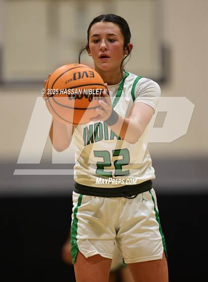 Thumbnail 2 in Murray County vs. Sonoraville (GHSA 2A Region 7 Final) photogallery.