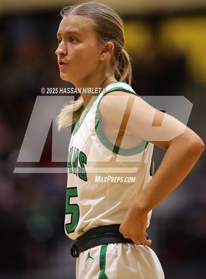 Thumbnail 3 in Murray County vs. Sonoraville (GHSA 2A Region 7 Final) photogallery.