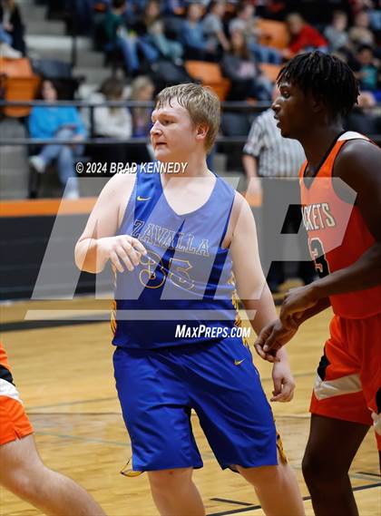 Thumbnail 3 in Elysian Fields vs. Zavalla (Bobcat Classic) photogallery.