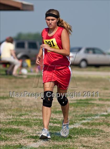 Thumbnail 2 in Galesburg Invitational Cross Country photogallery.