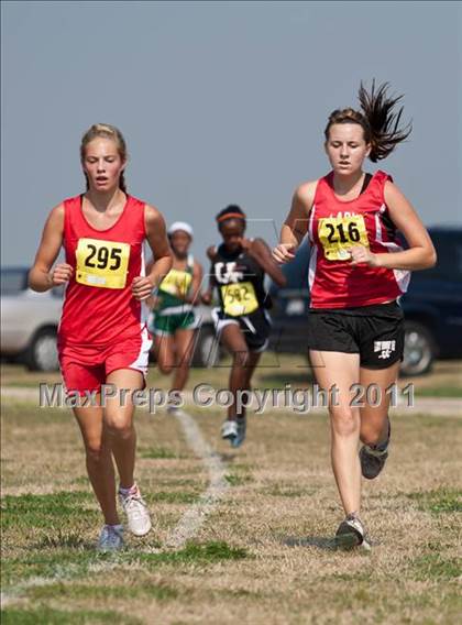Thumbnail 1 in Galesburg Invitational Cross Country photogallery.