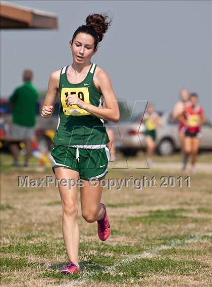 Thumbnail 2 in Galesburg Invitational Cross Country photogallery.