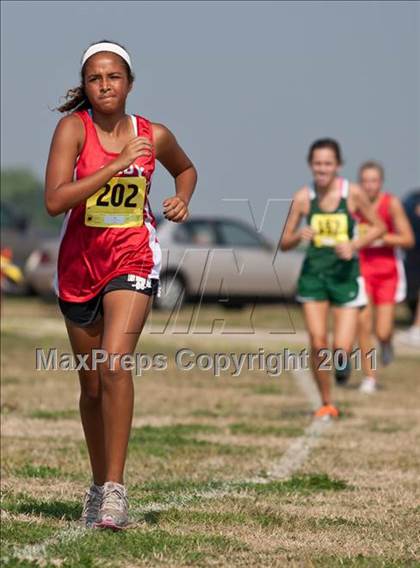 Thumbnail 2 in Galesburg Invitational Cross Country photogallery.