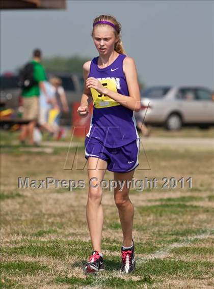 Thumbnail 2 in Galesburg Invitational Cross Country photogallery.