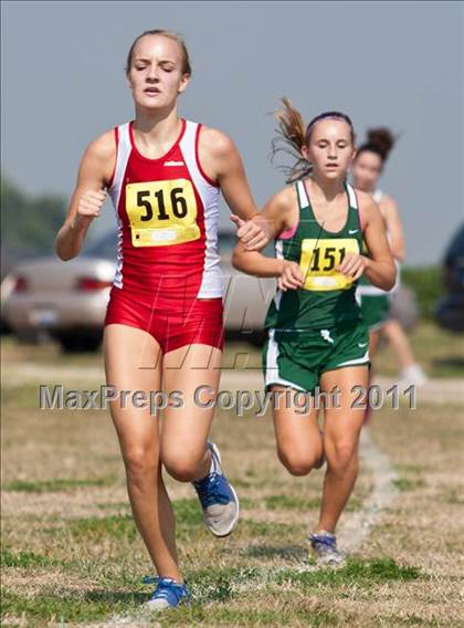 Thumbnail 3 in Galesburg Invitational Cross Country photogallery.