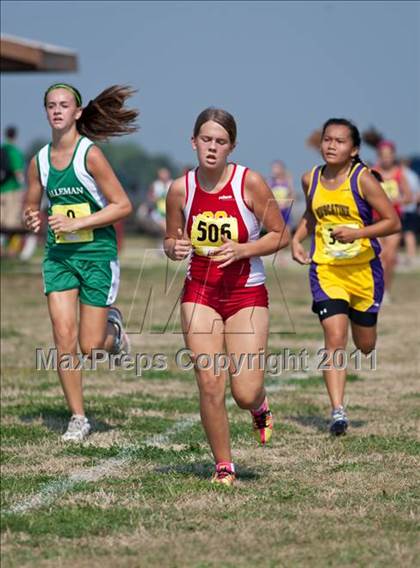Thumbnail 1 in Galesburg Invitational Cross Country photogallery.