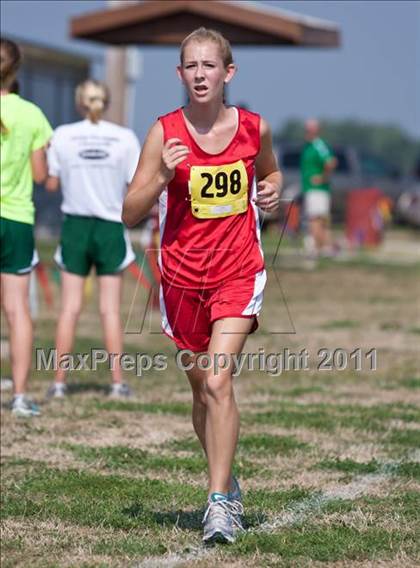 Thumbnail 2 in Galesburg Invitational Cross Country photogallery.