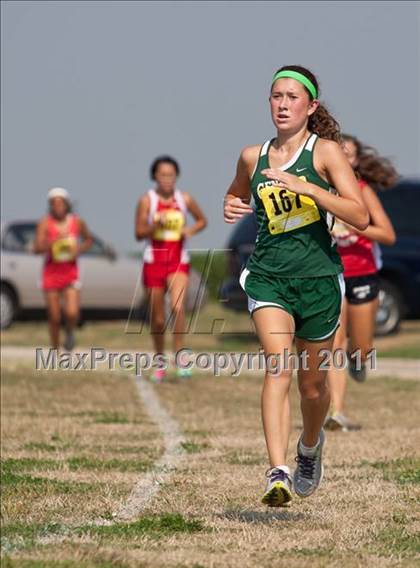 Thumbnail 2 in Galesburg Invitational Cross Country photogallery.